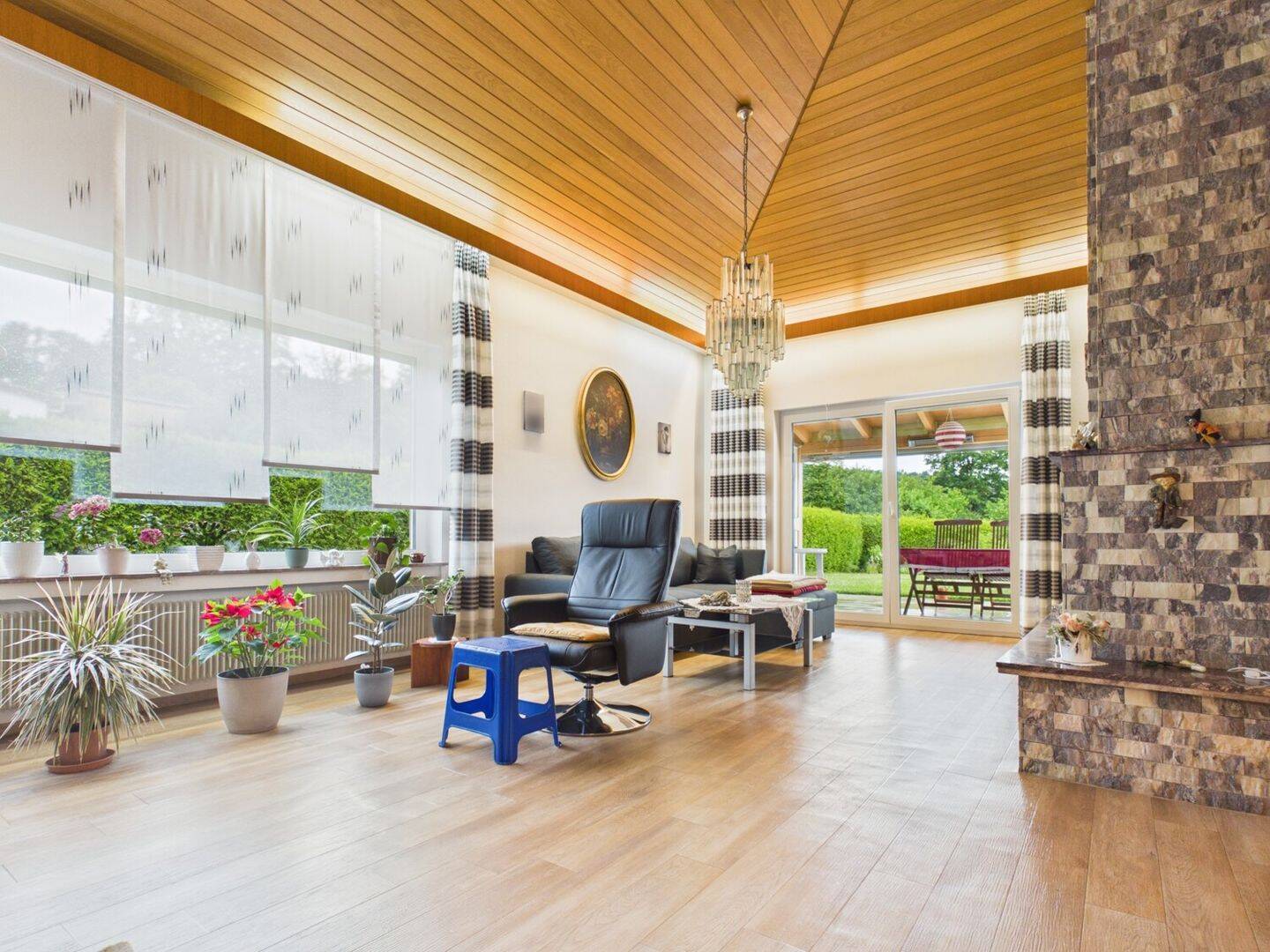 Bungalow mit großzügigem Grundstück und traumhaftem Blick – Oberaurach – Vorschaubild 6