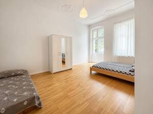 Wohnglück im Herzen Neuköllns: 2-Zimmer-Wohnung mit Aufzug & Balkon – 12045 Berlin – Vorschaubild 2