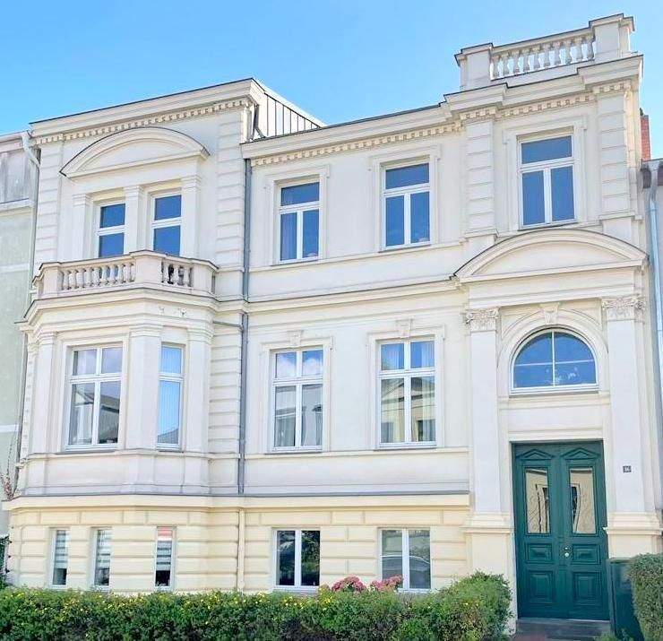 Denkmalgeschützte Stadtvilla mit Charme im Herzen von Schwerin - Liebhaberstück – Schwerin – Bild 1 von 9