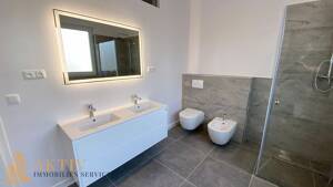 Schöne 5 ZW mit toller EBK, modernes Bad + G-WC – 63071 Offenbach am Main – Vorschaubild 5