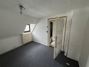 Charmante Stadtvilla mit großem Grundstück und Entwicklungspotenzial in Fürth – 90765 Fürth – Vorschaubild 7