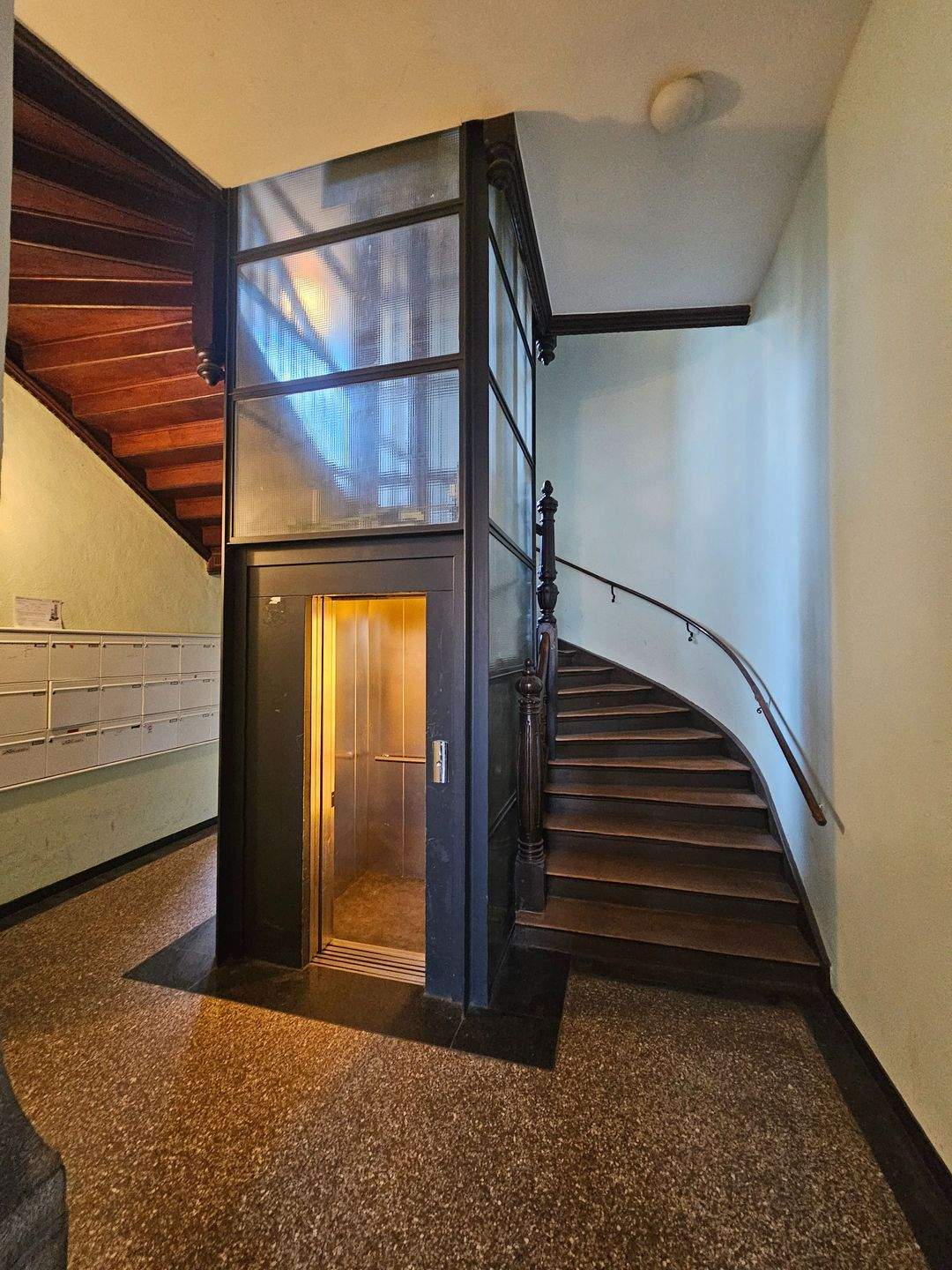 Repräsentative DG-Wohnung mit Galerie, ca. 64 m² WZ, Kamin, Gäste-WC, gr. Balkon, Lift – Leipzig – Vorschaubild 6