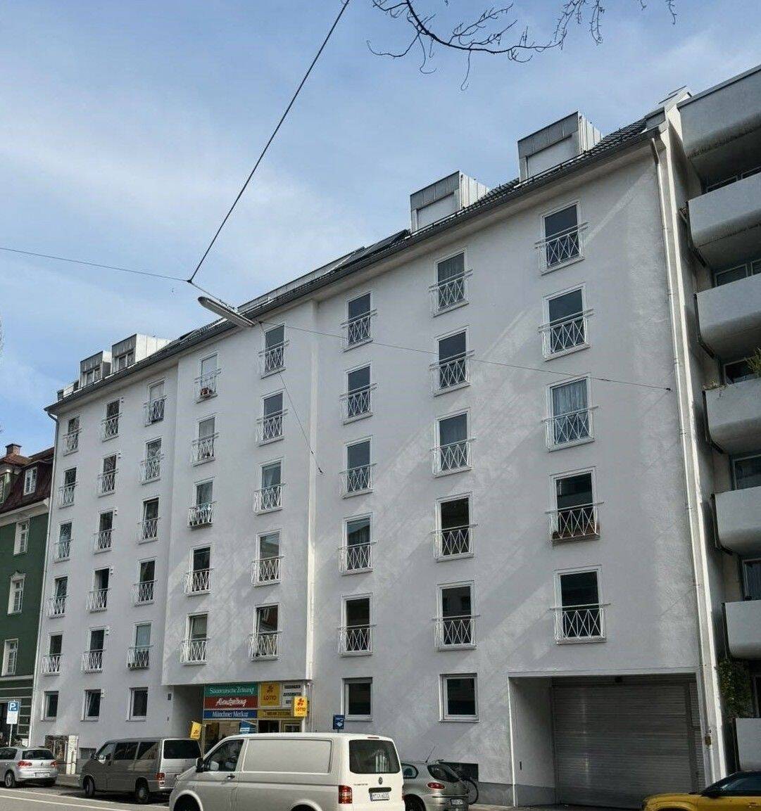 Best-Lage | Vollmöbilierte Ein-Zimmer Wohnung am Kolumbusplatz – München – Vorschaubild 4