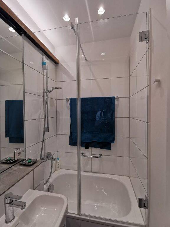 Familienidyll & Design-Traum in der neuen Mitte Altona: Moderne 4-Zimmer-Wohnung mit großzügiger Loggia – Hamburg – Vorschaubild 4