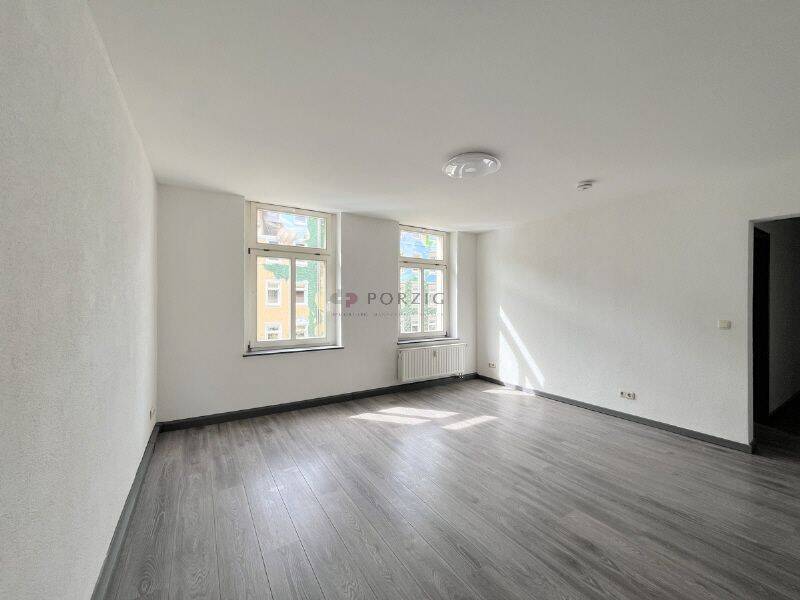 Viel Platz für die Familie: 4-Zimmer-Wohnung am Brühl – Chemnitz – Vorschaubild 2