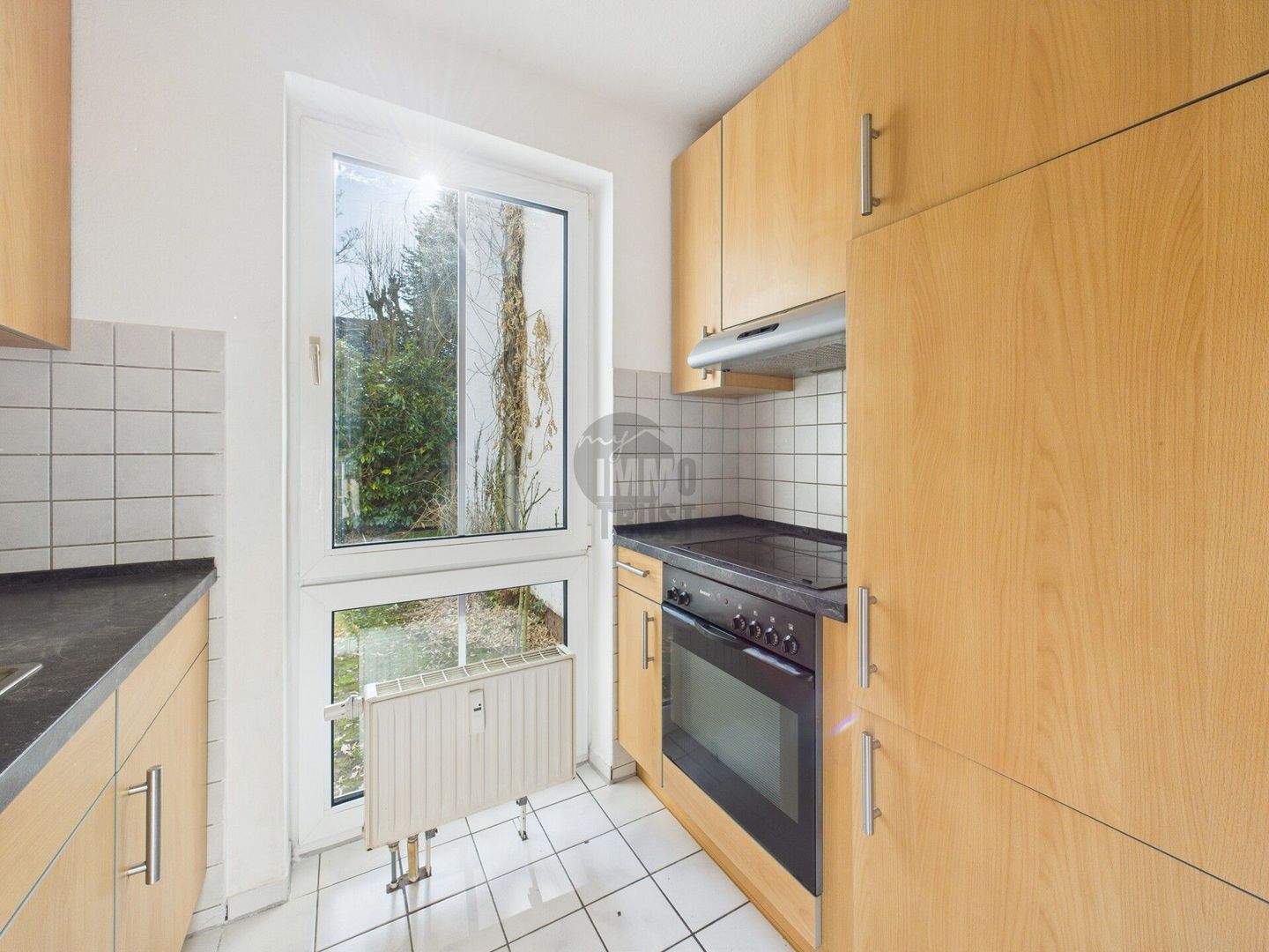LICHTDURCHFLUTETE ERDGESCHOSSWOHNUNG IN BESTER LAGE SONNENTERRASSE UND TIEFGARAGENSTELLPLATZ – Oldenburg – Vorschaubild 6