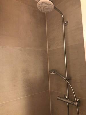 Luxus und Qualität auf kleinstem Raum: Modern ausgestattete 1-Zimmer-Wohnung mit Balkon in Szenelage am Winterhuder Marktplatz – 22299 Hamburg – Vorschaubild 8