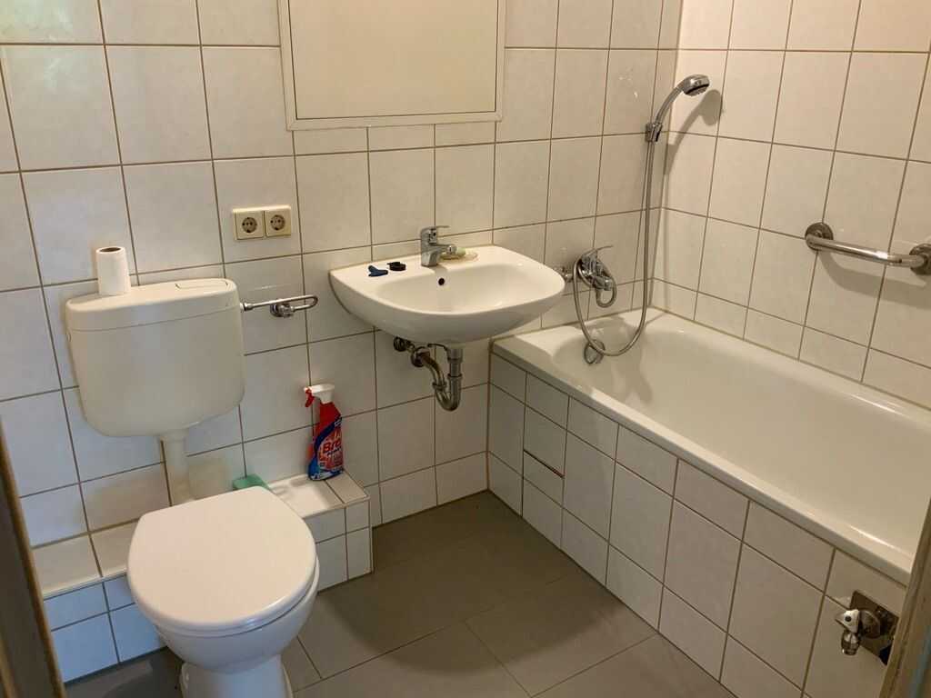 3-Raumwohnung Hochparterre in Grünau-Nord mit Balkon – Leipzig – Vorschaubild 5