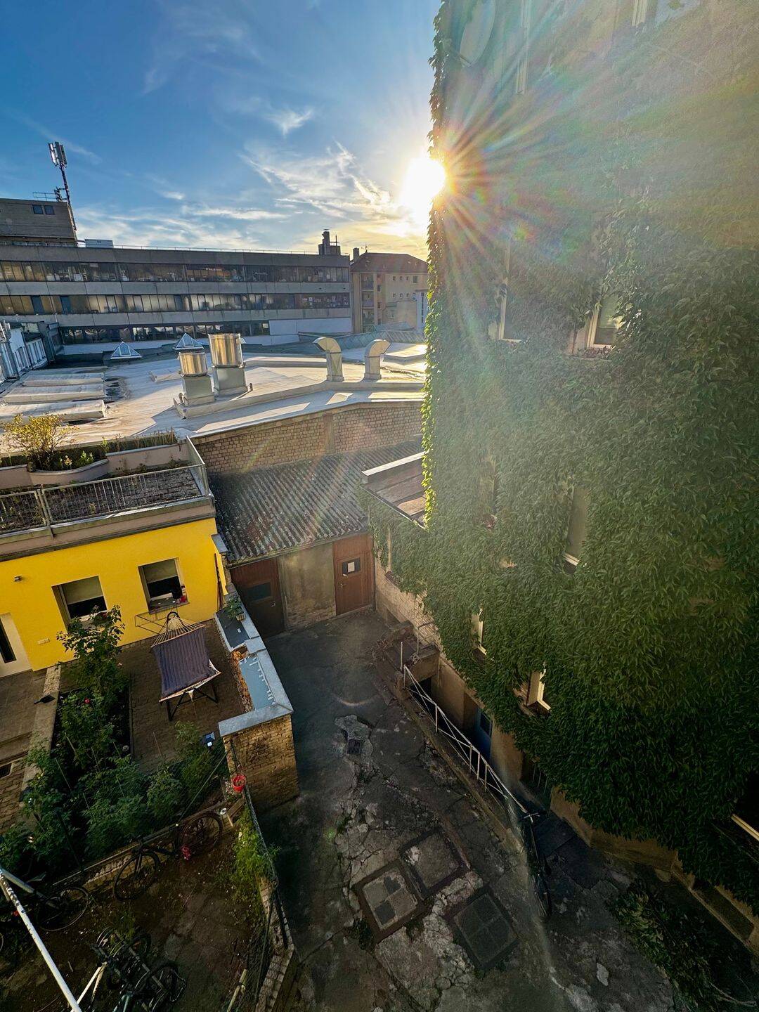 Schöne 3-Zi.-Altbauwohnung nähe Opernhaus – Nürnberg – Vorschaubild 8