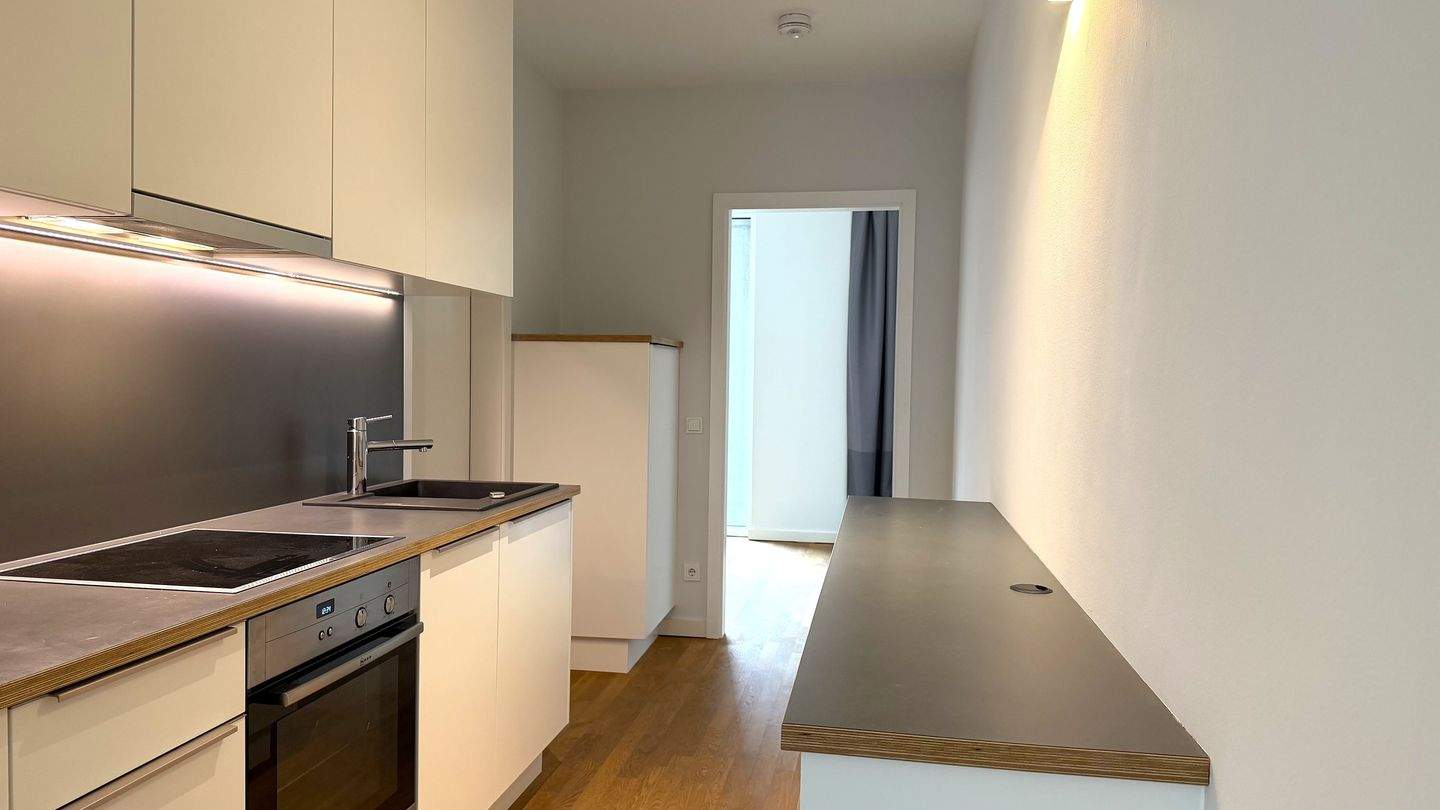 Stilvolle 2-Zimmer-Wohnung mit Loggia, Tiefgarage & Dachterrasse mit Blick auf Elbphilharmonie und Michel – Hamburg – Vorschaubild 7