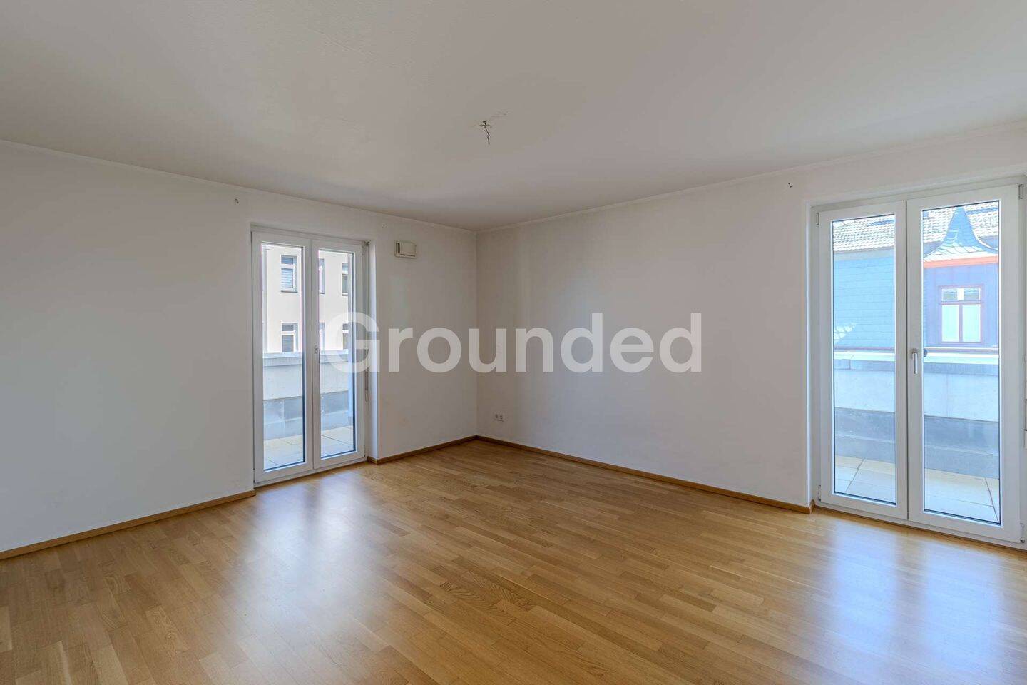 Moderne Penthousewohnung mit großzügiger, umlaufender Dachterrasse zzgl. Tiefgaragen-Stellplatz – Nürnberg – Vorschaubild 5