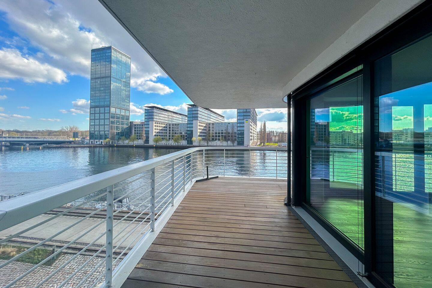 Hochwertige Neubauwohnung mit Wasserblick – Berlin – Vorschaubild 5