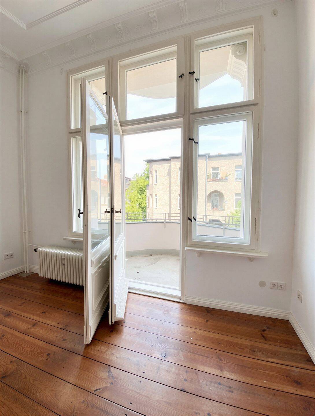Altbauflair trifft Wohnkomfort - stilvolle 3-Zimmer-Wohnung in Jugendstilvilla – Berlin – Vorschaubild 3