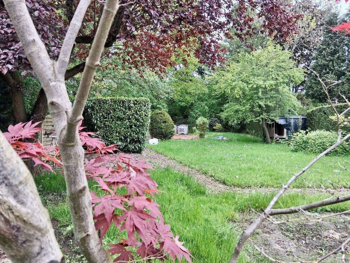 NIENDORF - top Lage - 30 Zone - großzügiges Familiendomizil - mit 8 Zimmern - neue Gas/Hybridheizung - Fußbodenheizung - bezugsfertig renoviert - – Hamburg – Vorschaubild 8
