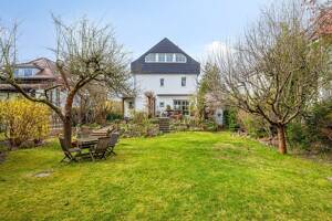*** Traumhaus mit Gartenparadies *** - Großzügiges Familiendomizil in Berlin-Lankwitz – 12247 Berlin – Vorschaubild 2