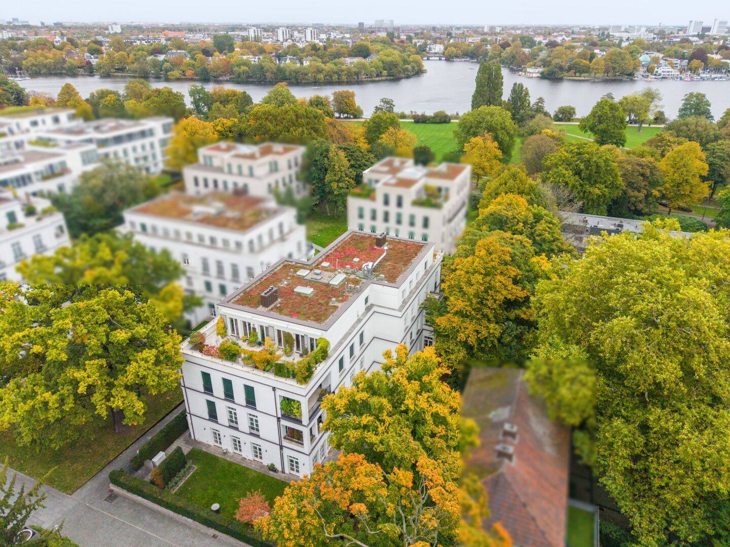 Ihr Logenplatz an der Alster: Luxus, Ruhe und Eleganz - sofort einziehen – Hamburg – Bild 1 von 9