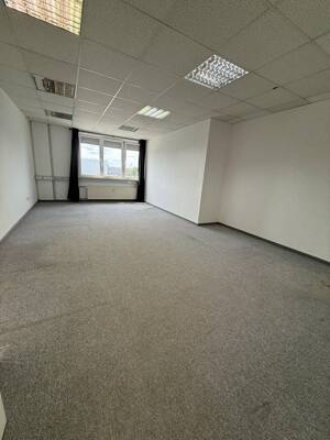 Helle 3-Zimmer-Wohnung (88 m²) in Fürth - Einbauküche, Top-Anbindung, provisionsfrei
