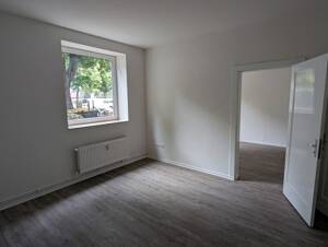 Modernisierte 3 Zi.Whg. im Ergeschoss zum 29.09.2026 – 24106 Kiel – Vorschaubild 2