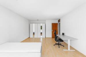 Helle 5-Zimmer-Familienwohnung mit 2 Kinderzimmern in Regensburg-Reinhausen – 93057 Regensburg – Vorschaubild 3