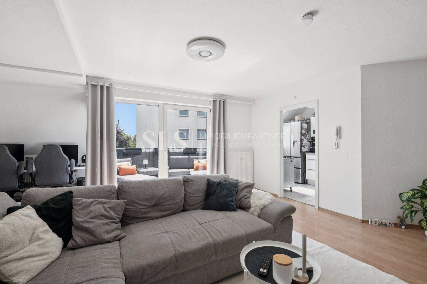 Investieren in Wohnqualität: Maisonettewohnung mit Dachterrasse und stabiler Vermietung – Mönchengladbach – Vorschaubild 2