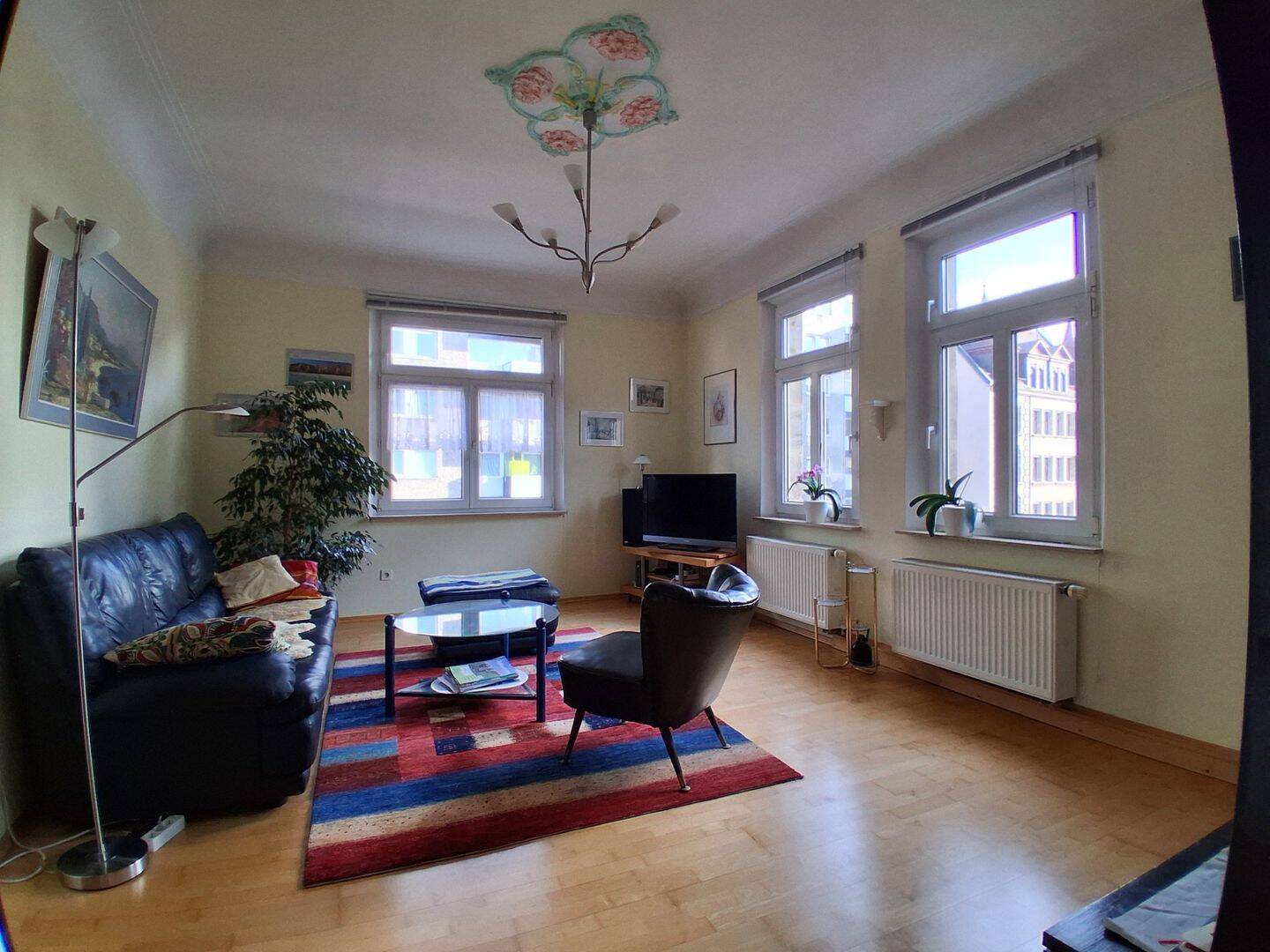 Jugendstilperle mit 4 Zimmer und Balkon Nähe Archivpark – Nürnberg – Vorschaubild 3