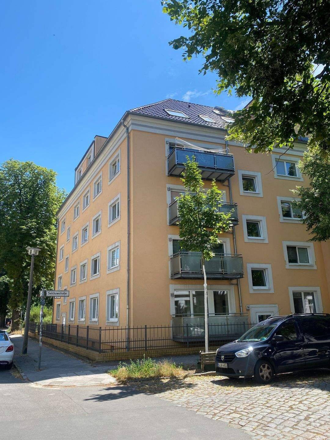 Niedrigenergiehaus-Tolle 2 Zimmer im Hochparterre mit Balkon