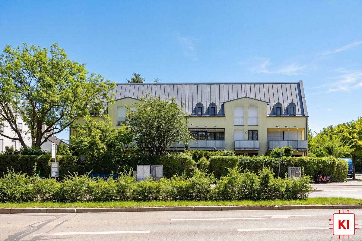 Wohnen auf zwei Ebenen - 1,5-Zimmer Maisonettewohnung mit Terrasse und vielseitigem Hobbyraum – 81739 München – Bild 1 von 9