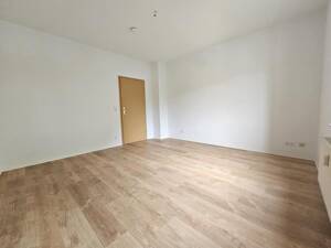 Nicht lange zögern anfragen! / Dont hesitate just send an enquiry! – 8058 Zwickau – Vorschaubild 7