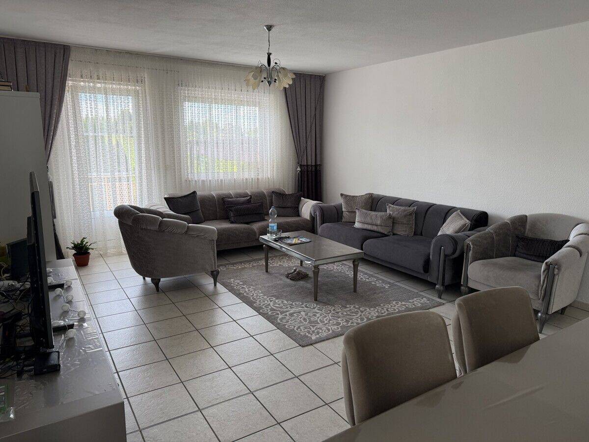 Vermietete 3-Zimmer-Wohnung mit zwei Balkone und TG-Stellplatz – Crailsheim – Vorschaubild 4