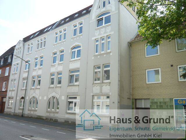 Helle 3-Zimmer Wohnung in der Wasbeker Straße 77, in Neumünster zu vermieten!