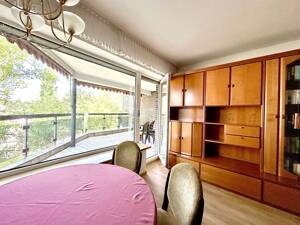 Wohnen mit Blick ins Grüne: 2-Zimmer-Eigentumswohnung mit großer Loggia in Krefeld – 47799 Krefeld – Vorschaubild 2