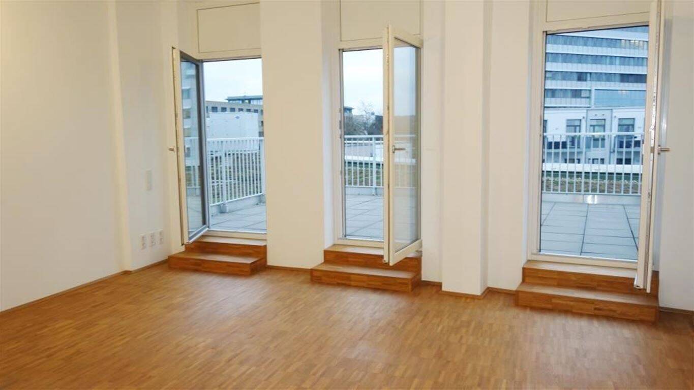 Die Sonne genießen - moderne 3 Zimmer Whg. mit Sonnenterrasse, EBK, 2 Bädern und Fußbodenheizung. – Düsseldorf – Vorschaubild 5