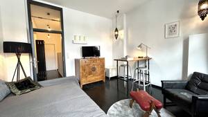 Vollmöblierte 1,5-Zimmer-Wohnung - Maximale Mietzeit 1 Jahr – 22767 Hamburg – Vorschaubild 2