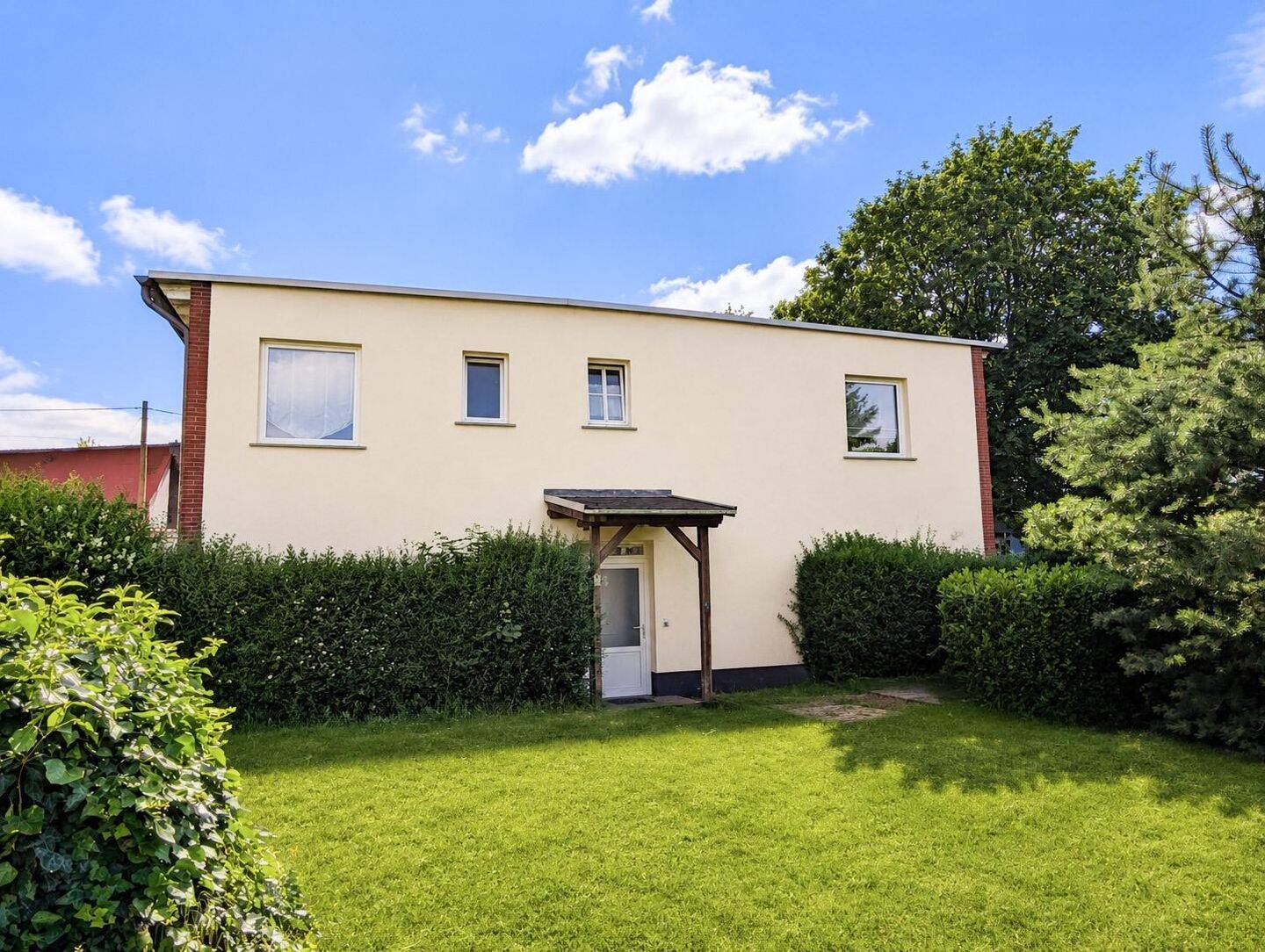 Selbst nutzen, Vermieten oder beides: Charmantes Zweifamilienhaus mit Garten – Landsberg – Vorschaubild 2