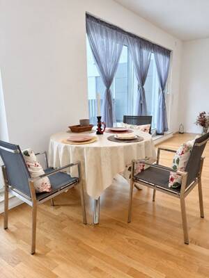 Lichtdurchflutete 2-Zimmer-Wohnung mit Balkon in Derendorf – 40476 Düsseldorf – Vorschaubild 6