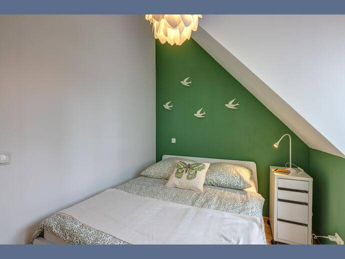 Möbliert: Wunderschöne Dachgeschosswohnung in Schwabing – München – Vorschaubild 4