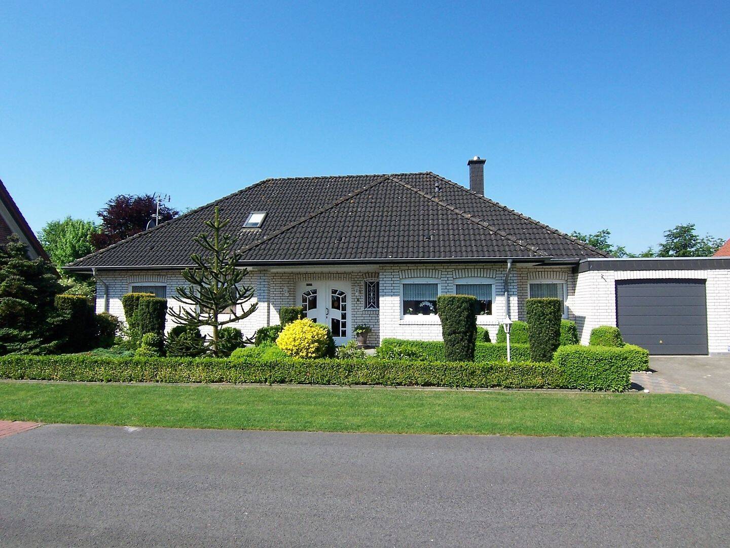 Käufer Provisionsfrei! Top Wohnqualität in ruhiger Lage - Winkelwalmdachbungalow mit Charme – Kluse – Vorschaubild 3
