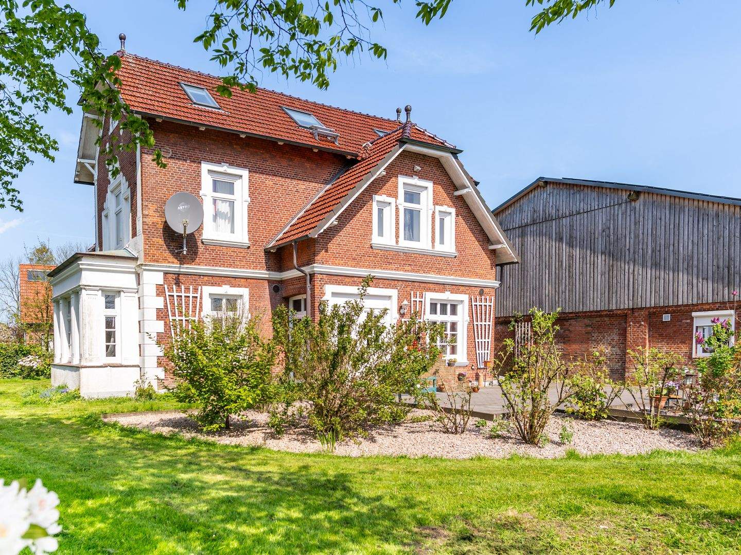 Liebevoll sanierter und modernisierter Resthof für Tierliebhaber – Volsemenhusen – Bild 1 von 9