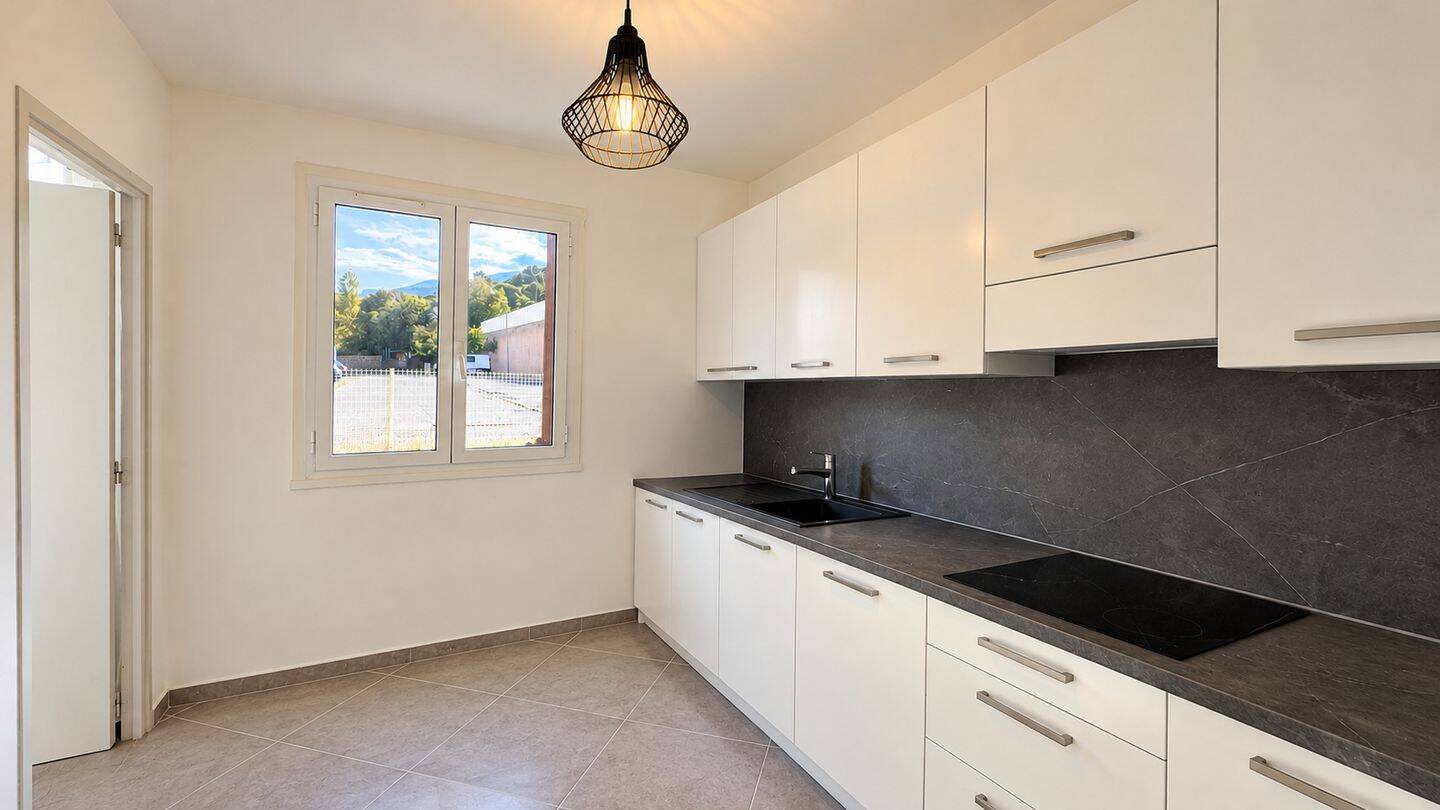 Appartement 3 pièces 73 m² · à Lucciana · 73 m² · 750 €/mois