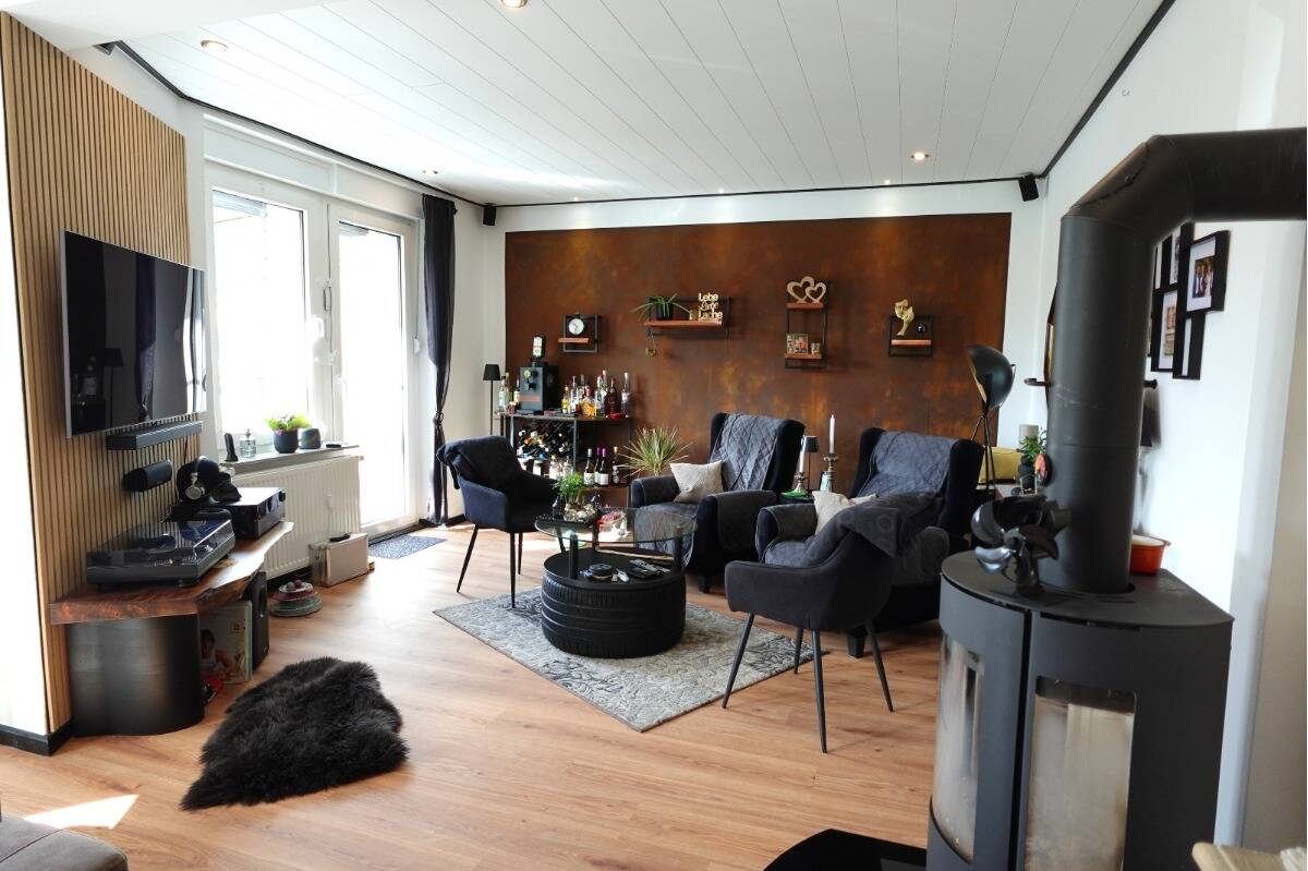 Moderne Wohlfühloase: Schöne Wohnung mit Terrasse und Sauna – Solingen – Vorschaubild 3