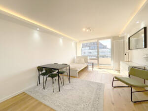Helle 1 Zi.-Whg. mit West-Balkon direkt an der "Macherei" in Berg am Laim, auch renoviert erwerbbar – 81673 München – Vorschaubild 4