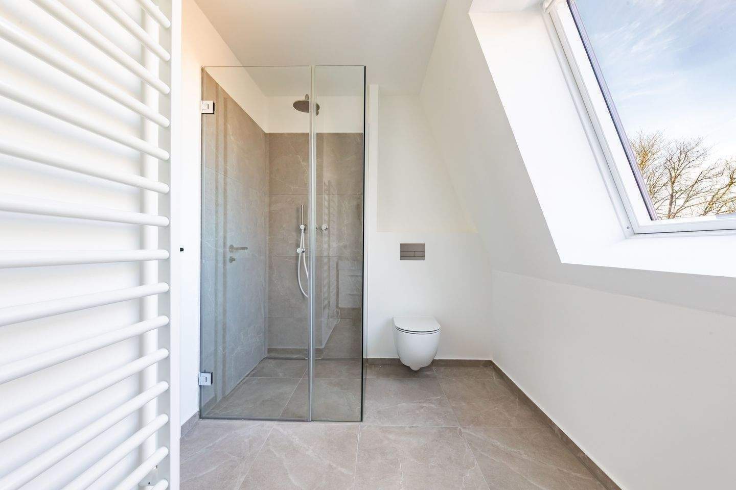 Courtagefreie Dachgeschoss-Maisonettewohnung in Winterhude – Hamburg – Vorschaubild 9