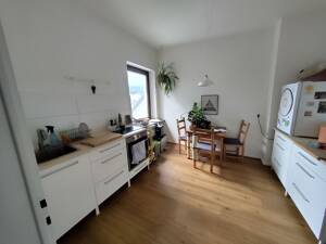Helle Dachgeschosswohnung nahe Innenstadt