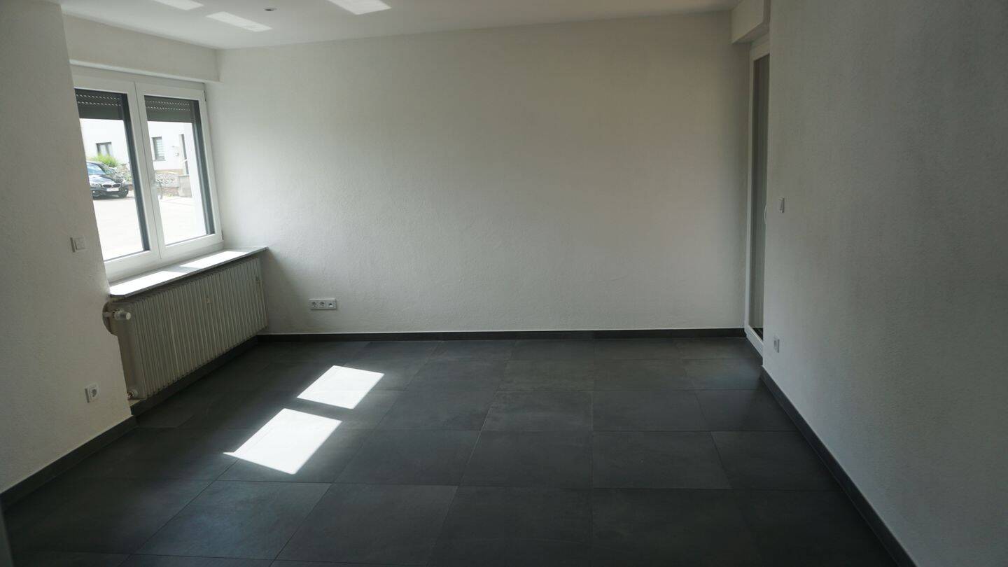 Top sanierte 3-ZKB mit Balkon & EBK | Erstbezug nach Sanierung | Stellplatz inkl. – Petersberg – Vorschaubild 9
