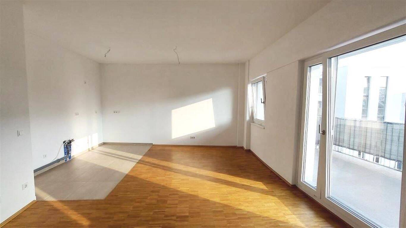 Moderne 2 Zimmer Wohnung mit Sonnenbalkon, Fußbodenheizung, Gäste WC . – Düsseldorf – Vorschaubild 5