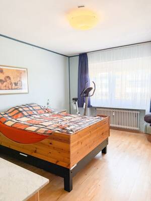 3 - Zimmer Wohnung mit zwei Balkonen sucht neuen Eigentümer – 41517 Grevenbroich – Vorschaubild 2