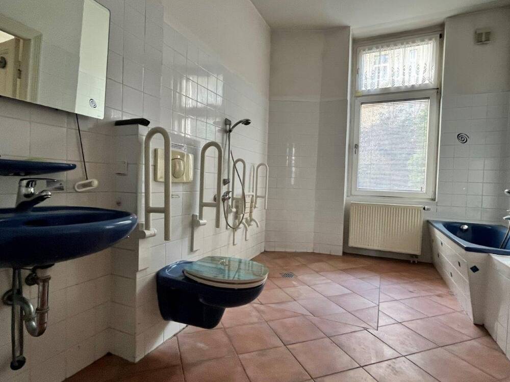 barrierefrei ca. 200 m zur Schloßstr. in Steglitz - 11 m² Terrasse – Berlin – Vorschaubild 8