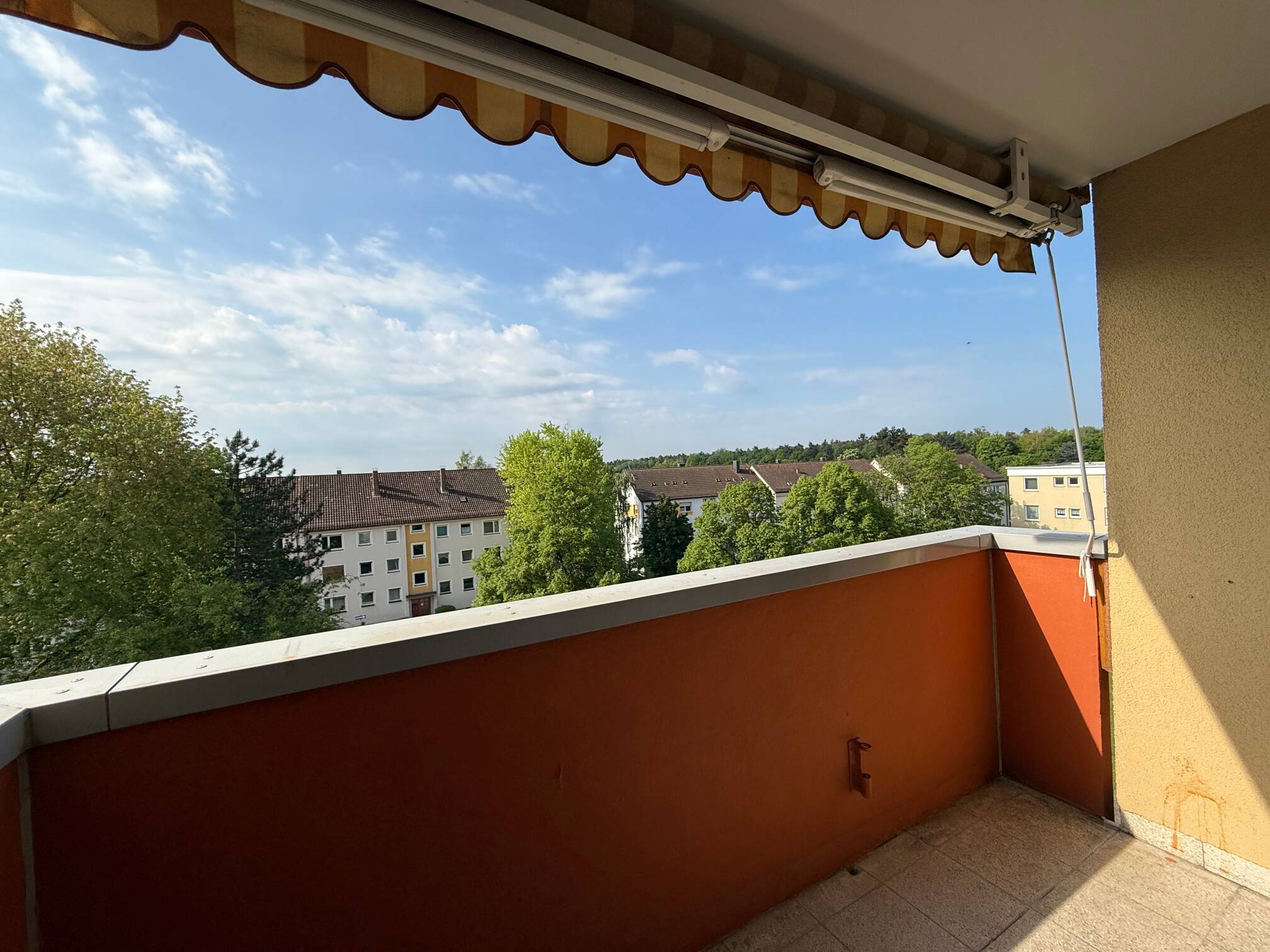 Grünes Wohnidyll trifft clevere Investition – 3-Zimmer-Wohnung mit Balkon in Nürnbergs grüner Gartenstadt – Nürnberg – Vorschaubild 8