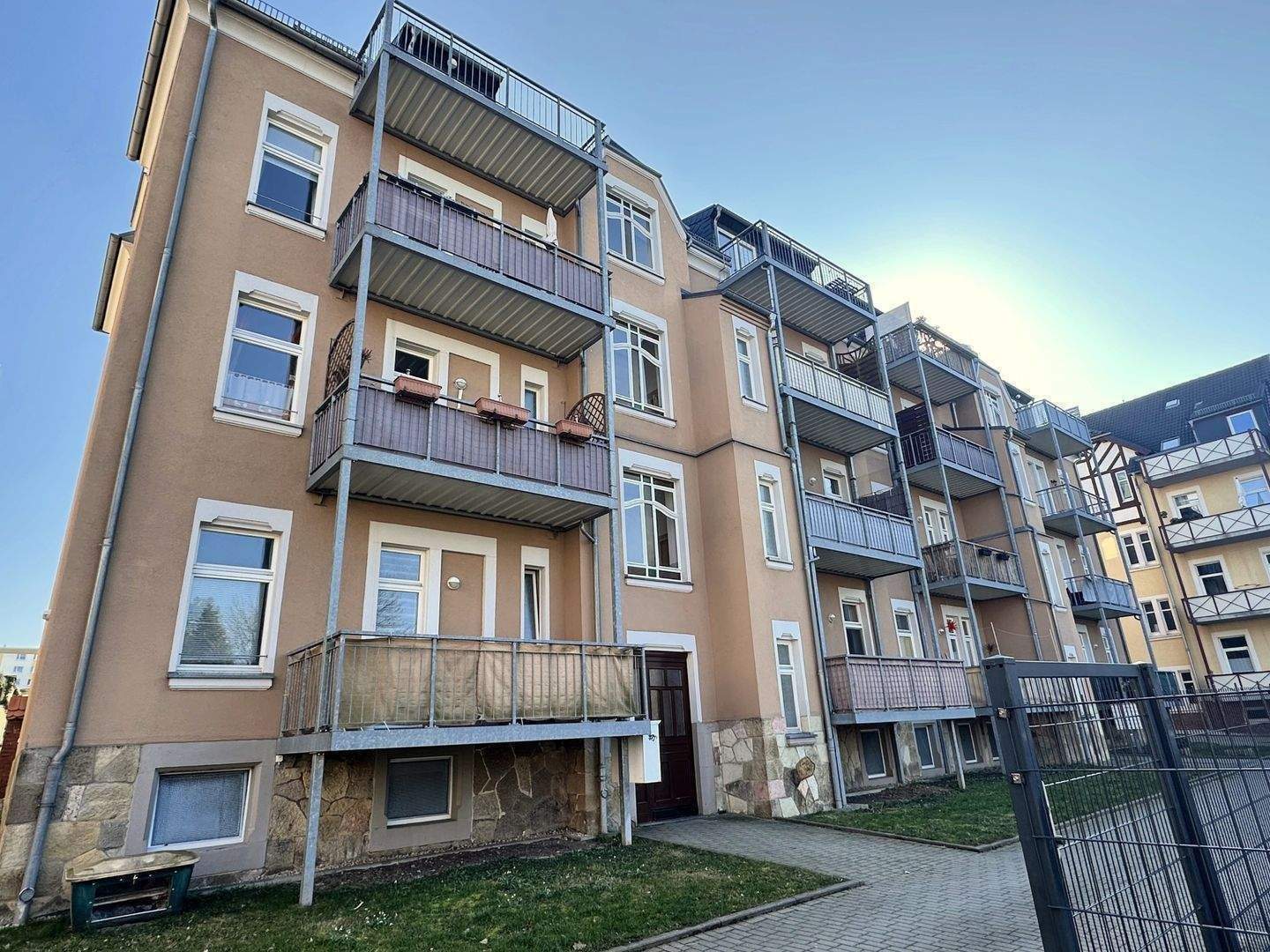 Zentrumsnah und ruhig -Eigentumswohnung mit Balkon im Chemnitzer Musikerviertel- – Chemnitz – Bild 1 von 9