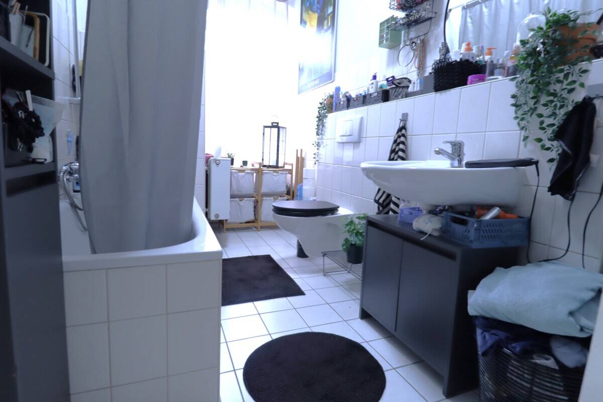 8 Parteien-Mehrfamilienhaus + + im tollen Umfeld + + 1 Garage und ein kleiner Garten am Innenhof – Braunschweig – Vorschaubild 7